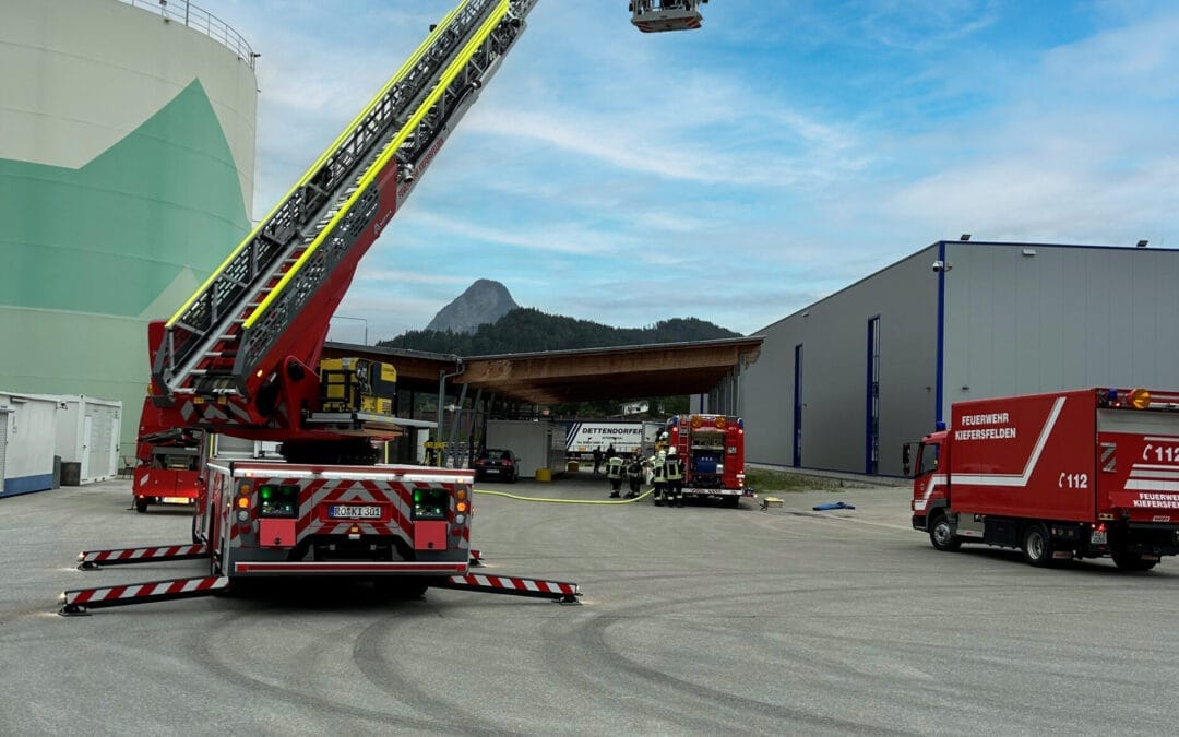 Feuerwehrübung am Logistikpark Kiefersfelden